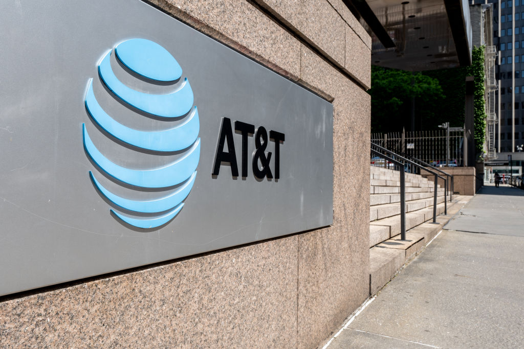 <div>AT&T Experiencing Nationwide Service Outage, X Has Questions #outage</div>