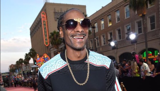 Snoop Dogg Hilariously Reacts To His AI Appearance on Drake’s
Kendrick Lamar Diss Track, “Taylor Made Freestyle”