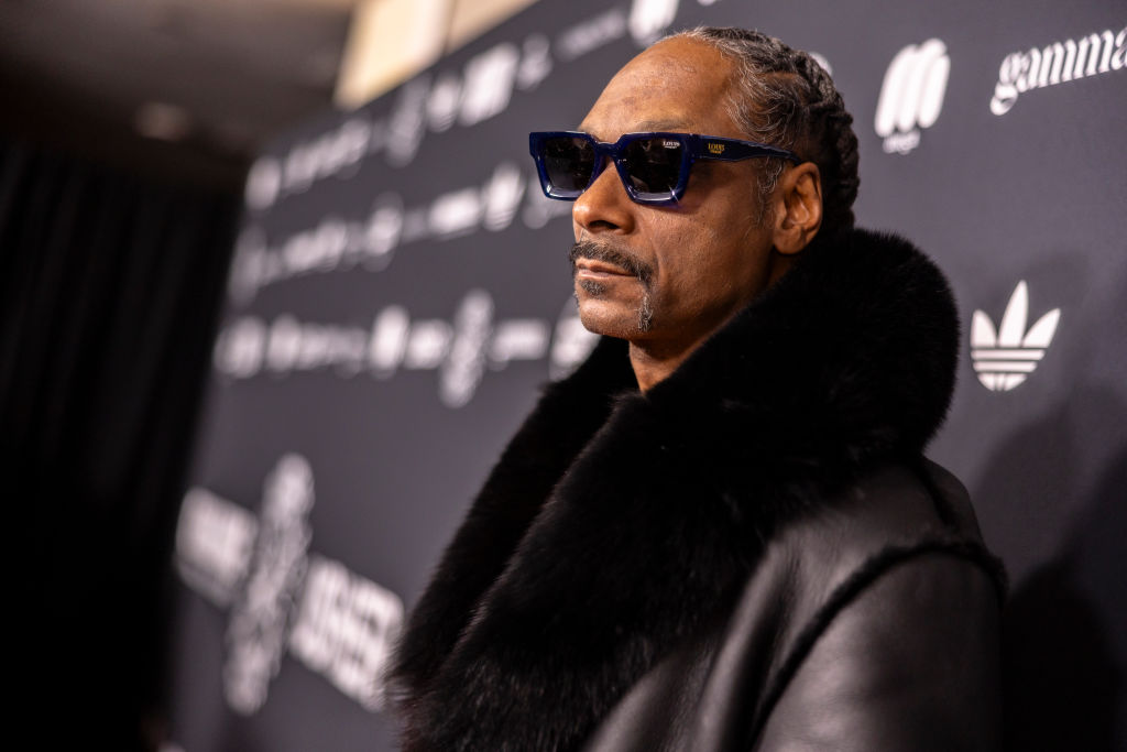Snoop Dogg & His Liquor Company Sponsoring Arizona Bowl #SnoopDogg