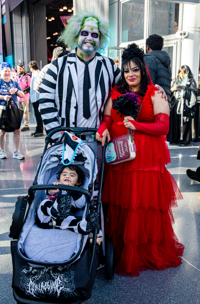 Beetlejuice, Lydia Deetz & Baby Sandworm