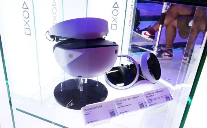 PS VR2 Gets A Hefty Price Cut