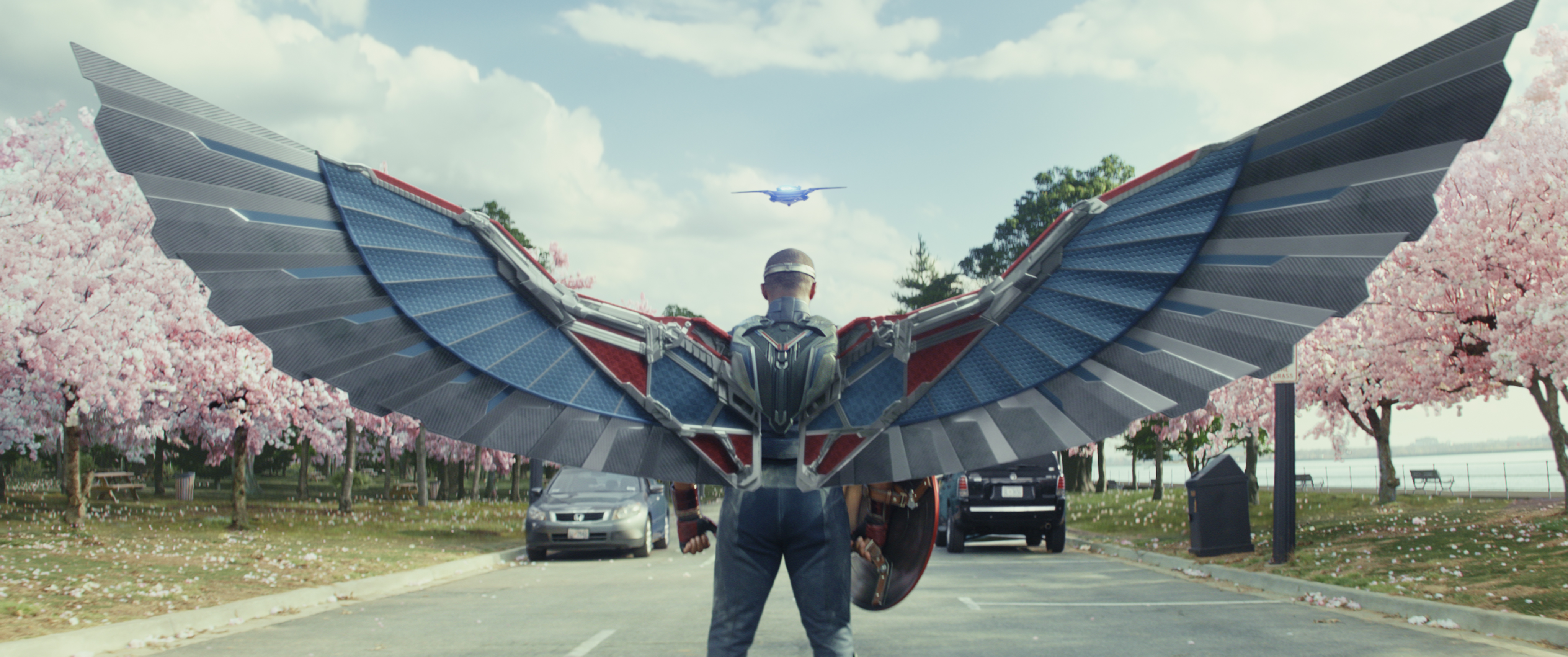 Anthony Mackie Says Captain America Doesn't Represent America