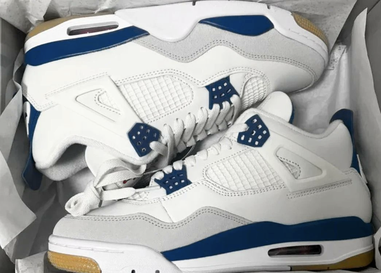 Nike SB x Air Jordan 4