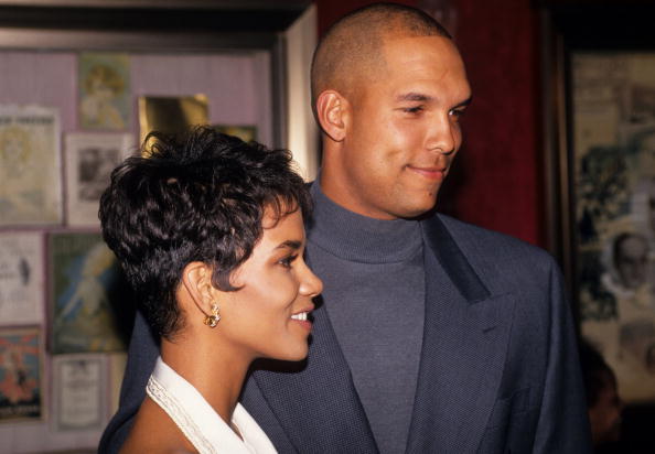 David Justice Critical Of Ex-Wife Halle Berry In New Interview, X Says “Hold On”