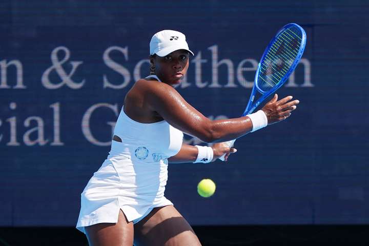 Townsend is most definitely part of the Bey-Hive