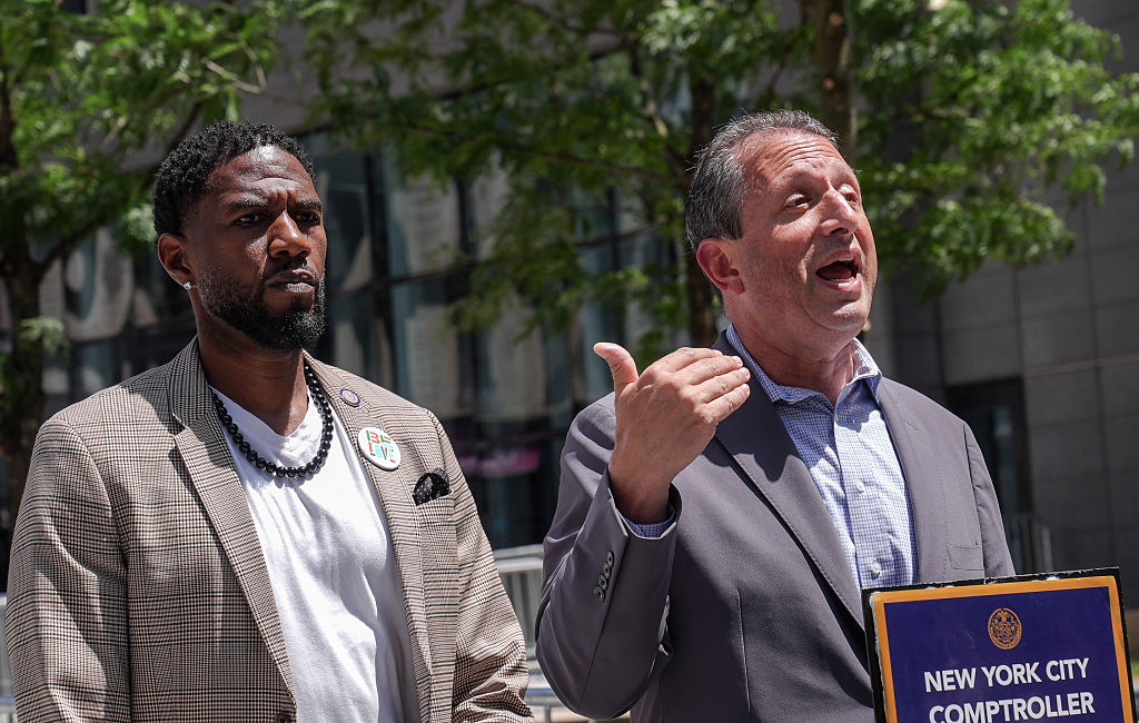 NYC comptroller and public advocate call the city to probe conditions at makeshift jail of Federal Plaza