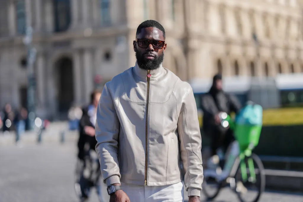 Street Style - Paris Fashion Week - Womenswear Fall/Winter 2025/2026 - Day Three
