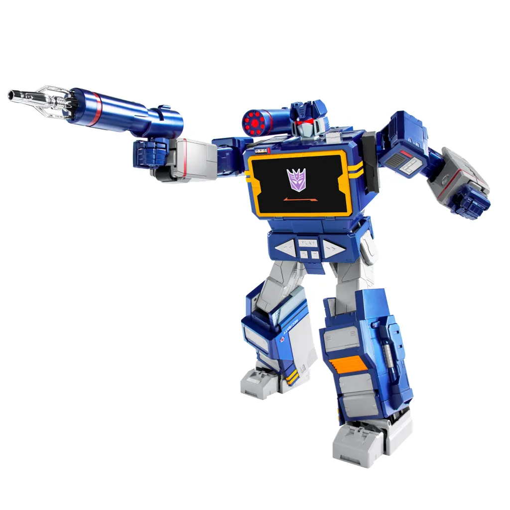 Hasbro & Robosen Auto-Converting TRANSFORMERS Soundwave Robot