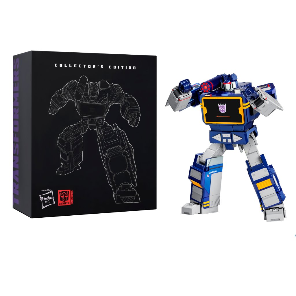 Hasbro & Robosen Auto-Converting TRANSFORMERS Soundwave Robot