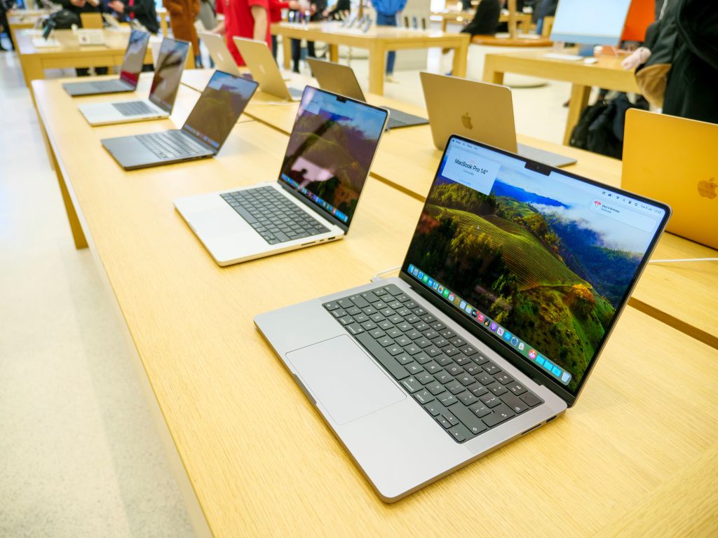 Apple Reportedly Dropping Cheaper MacBooks