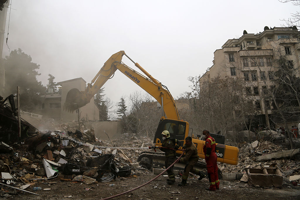 Airstrikes cause heavy damage in Tehran