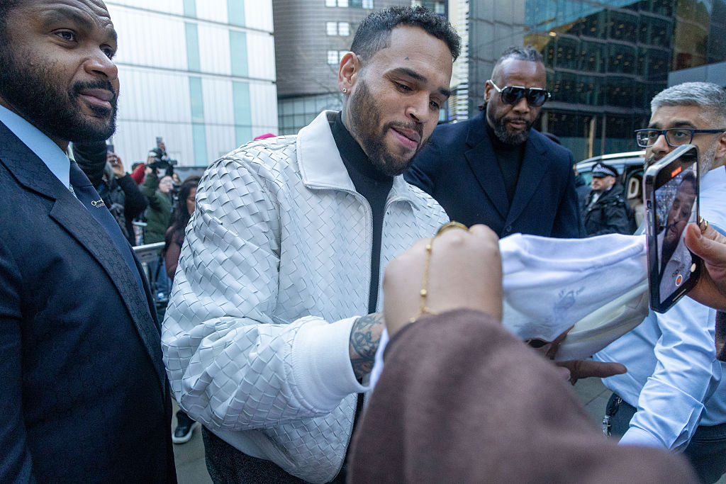 Chris Brown Crashes Out After New Album Gets Trashed Chris Brown Crashes Out After New Album Gets Trashed