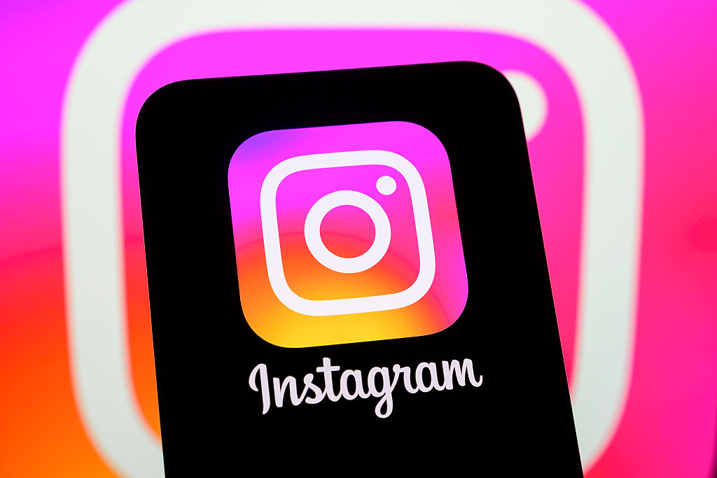 Photo Illustration - Meta Launches Instagram Instants