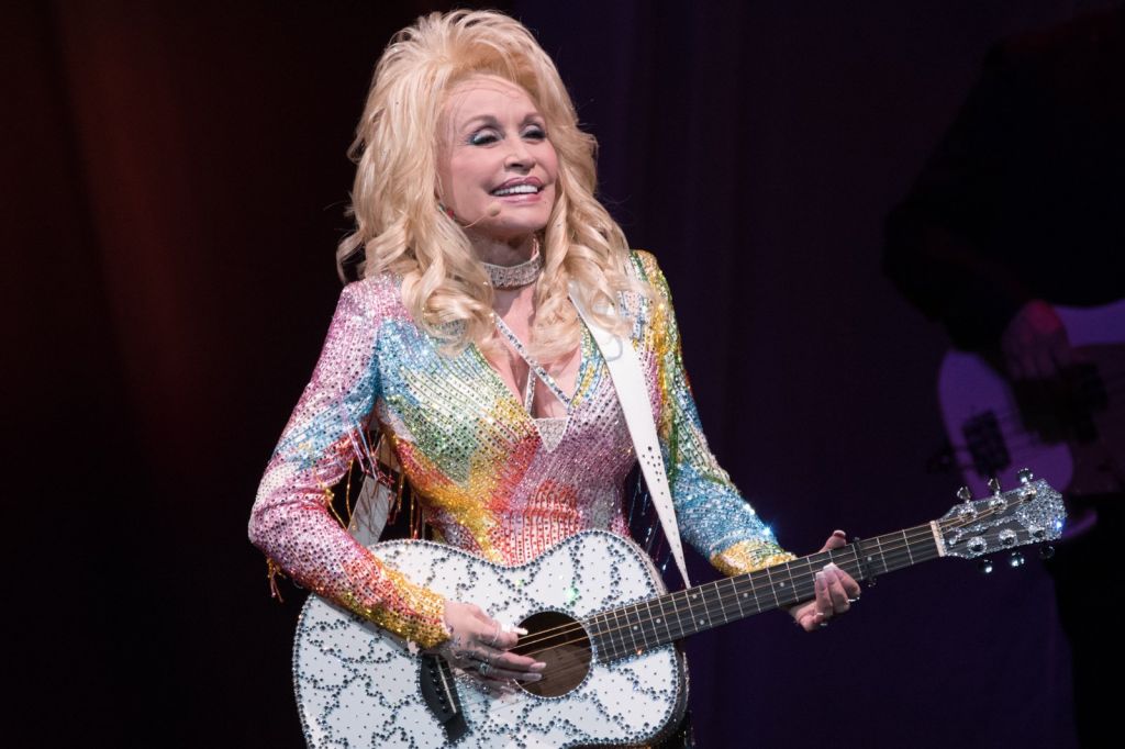 Dolly Parton at Scottrade Center