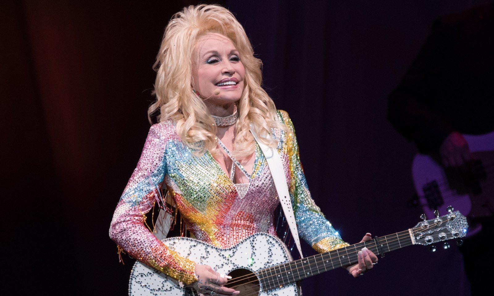 Beyoncé & Eminem Share Tributes To Dolly Parton